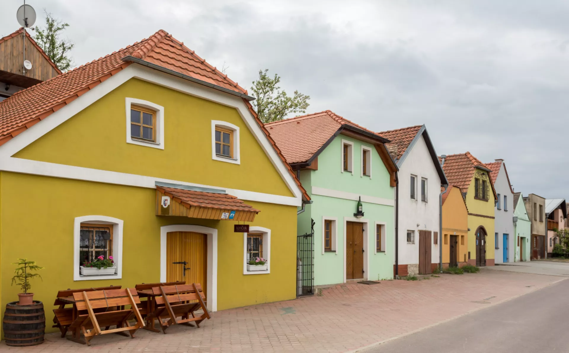 Uliczki piwniczek winnych